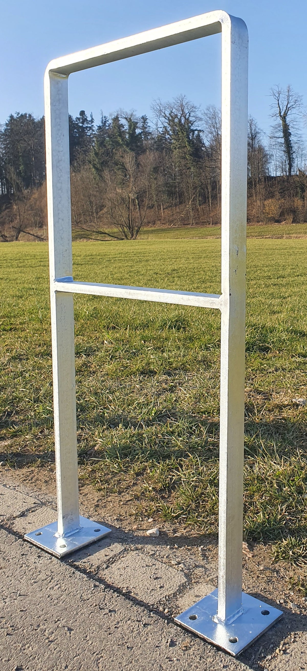 Fers de raccordement de poteaux